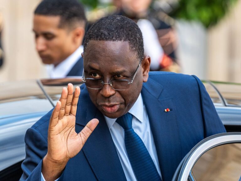 Sénégal : Macky Sall et sa peine à quitter le pouvoir 
