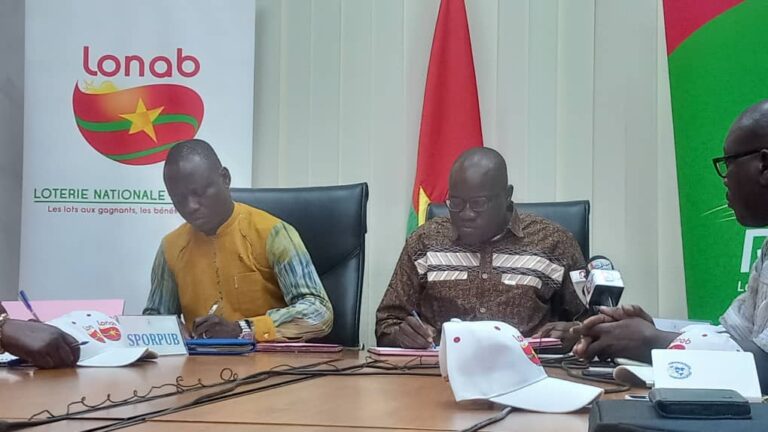 Tour du Faso 2025 : La LONAB apporte un soutien de 100 millions de FCFA